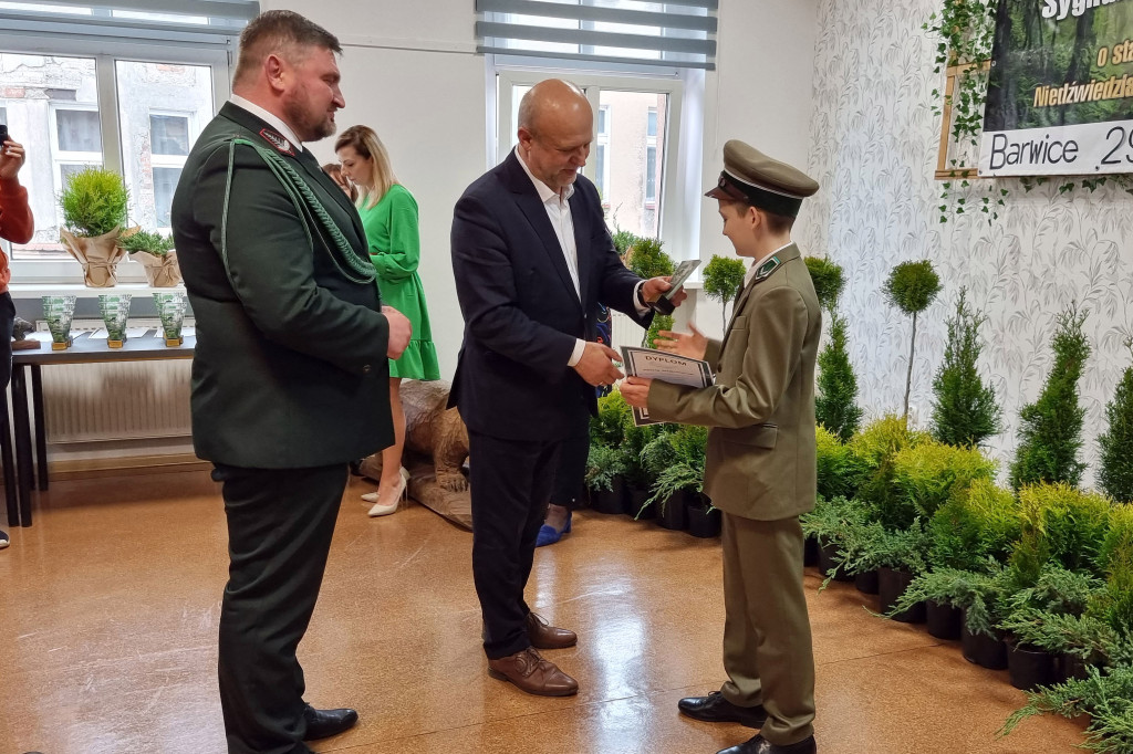 „Barwicki Niedźwiedź” trafił do Bytowa. XXII Zachodniopomorski Przegląd Sygnałów Myśliwskich rozstrzygnięty.