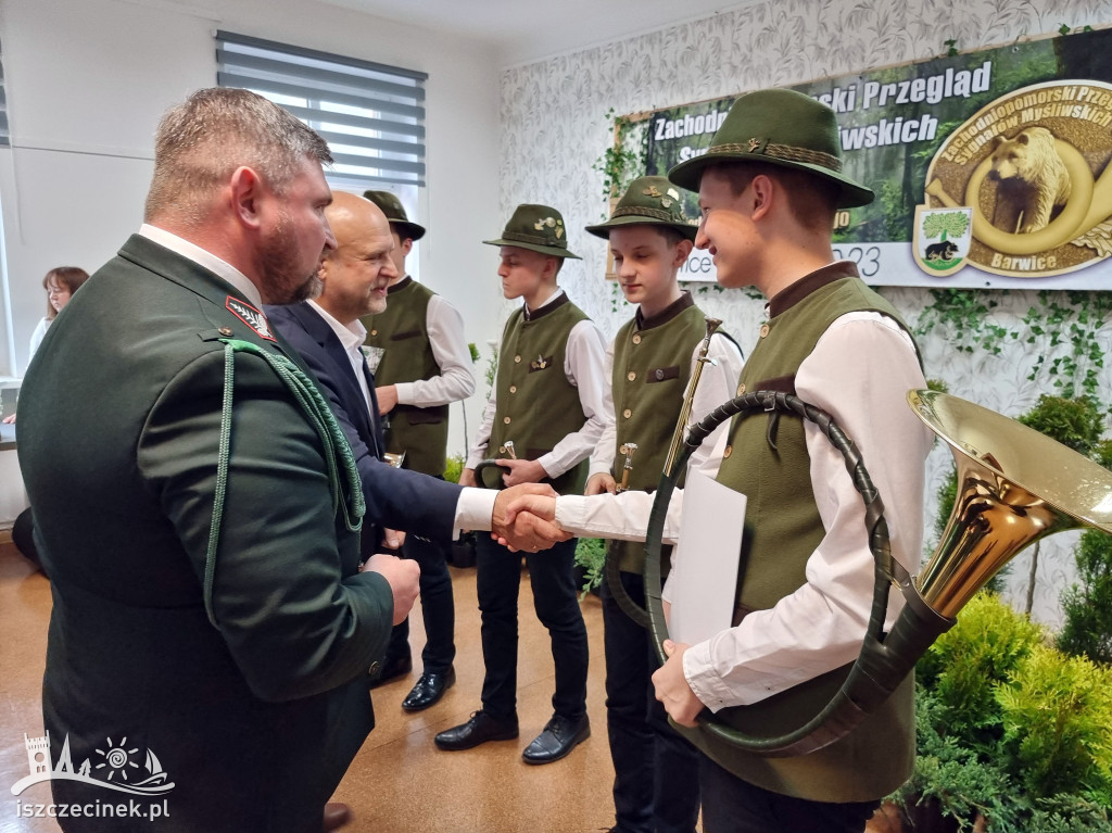 „Barwicki Niedźwiedź” trafił do Bytowa. XXII Zachodniopomorski Przegląd Sygnałów Myśliwskich rozstrzygnięty.