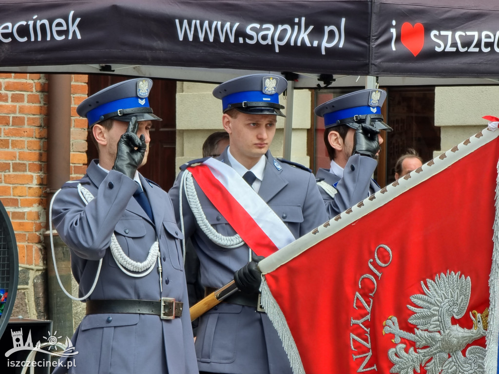 Szczecinek. Dziś świętujemy 232. rocznicę uchwalenia Konstytucji 3 Maja. Wiwat!