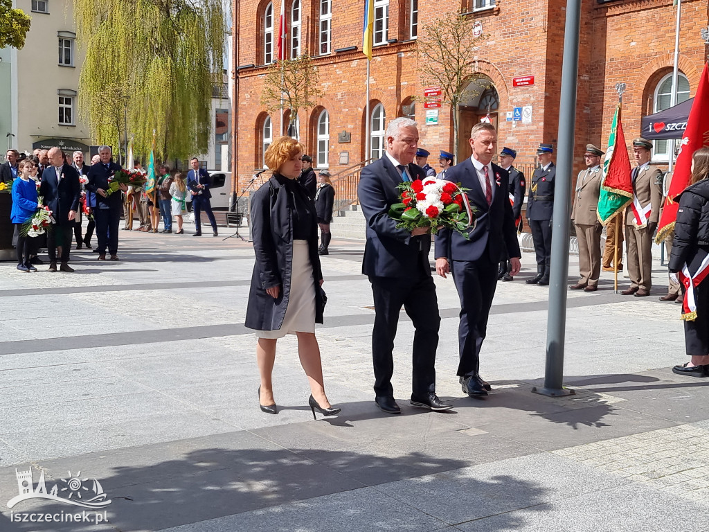 Szczecinek. Dziś świętujemy 232. rocznicę uchwalenia Konstytucji 3 Maja. Wiwat!