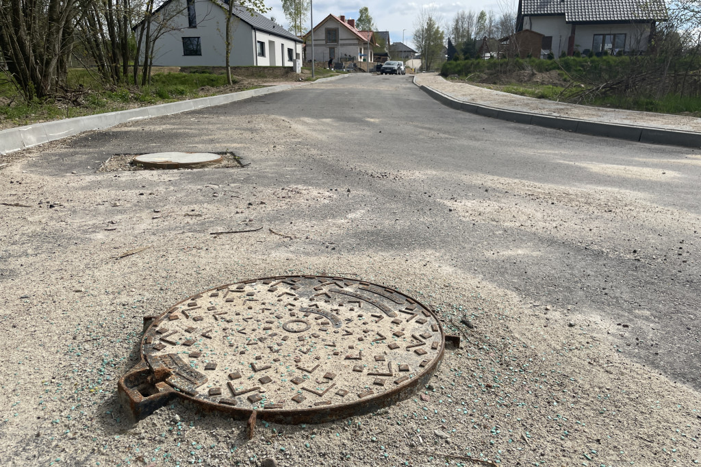Trwa budowa ul. Miłosza. Mieszkańcy się niecierpliwią