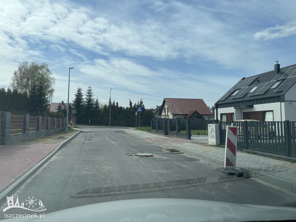 Trwa budowa ul. Miłosza. Mieszkańcy się niecierpliwią