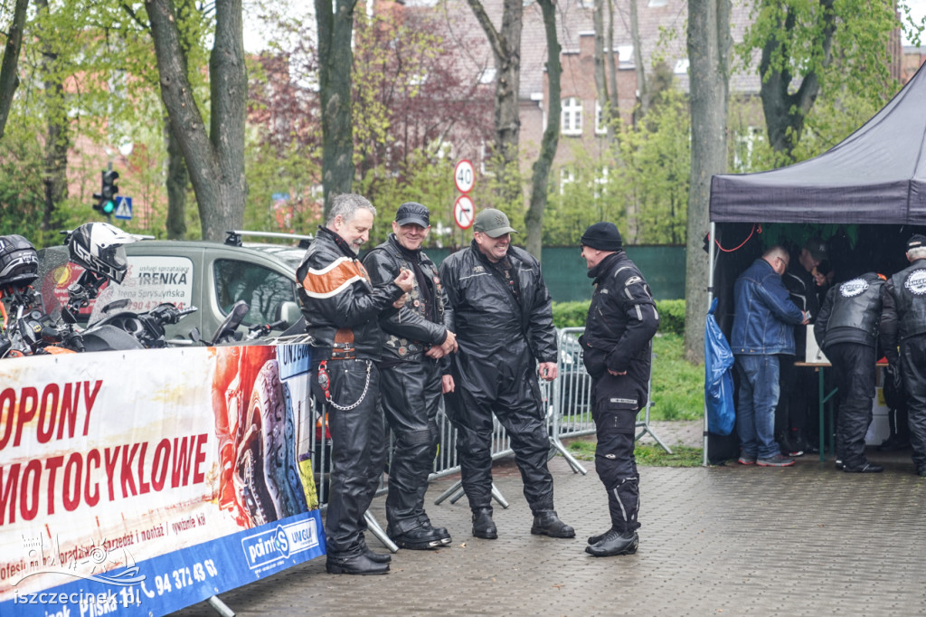 Rozpoczęcie sezonu motocyklowego w Szczecinku ZDJĘCIA