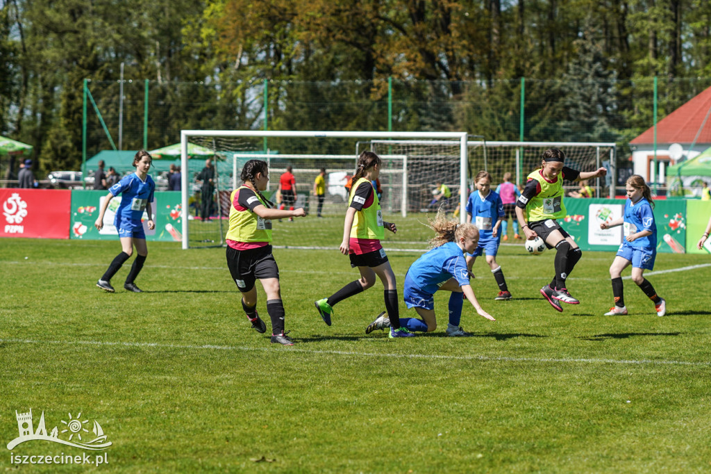 Z Podwórka na Stadion o Puchar Tymbarku - Szczecinek