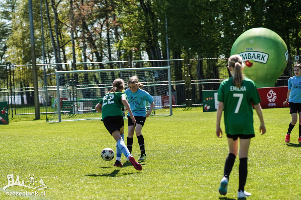 Z Podwórka na Stadion o Puchar Tymbarku - Szczecinek