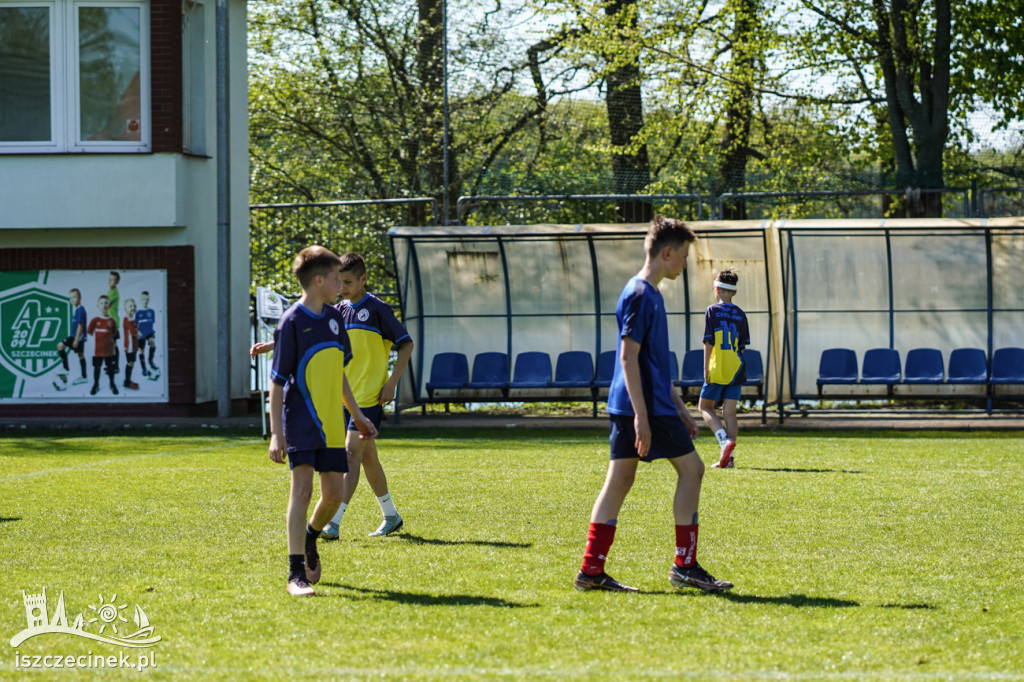 Z Podwórka na Stadion o Puchar Tymbarku - Szczecinek