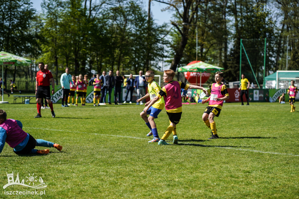 Z Podwórka na Stadion o Puchar Tymbarku - Szczecinek