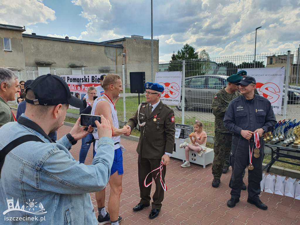 Patriotycznie i sportowo. III Pomorski Bieg „Walki o Pamięć” w Czarnem.