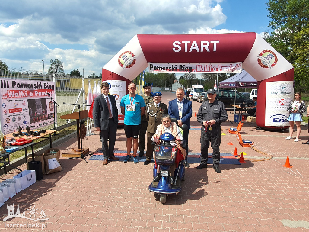 Patriotycznie i sportowo. III Pomorski Bieg „Walki o Pamięć” w Czarnem.