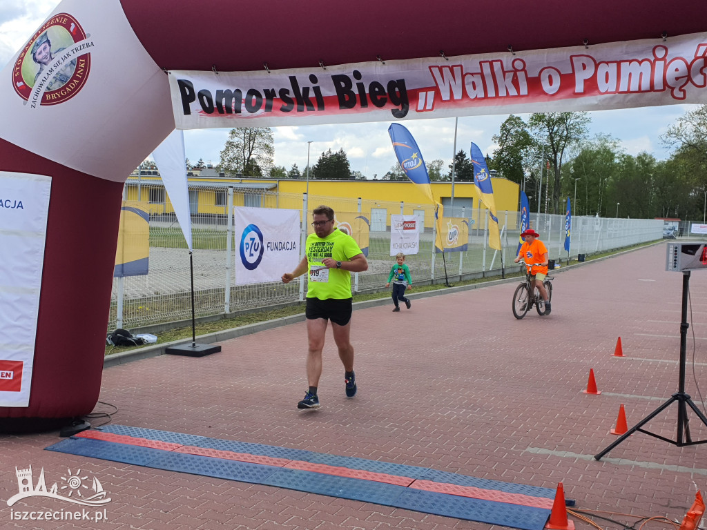 Patriotycznie i sportowo. III Pomorski Bieg „Walki o Pamięć” w Czarnem.