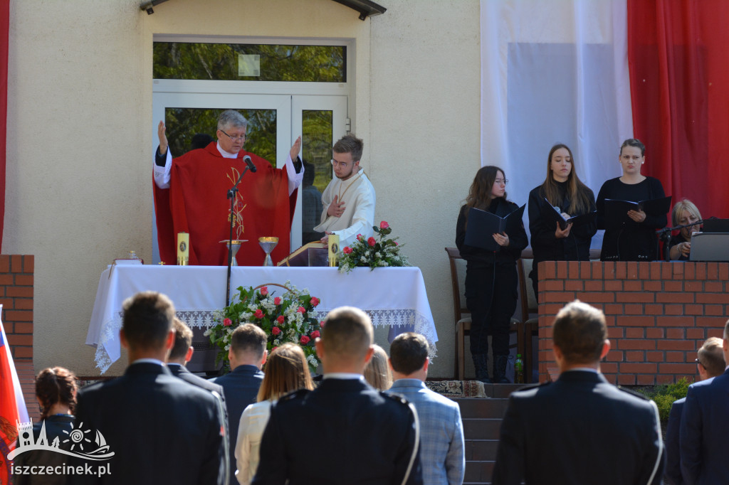 Awanse i gratulacje. Powiatowe obchody Dnia Strażaka w Szczecinku.
