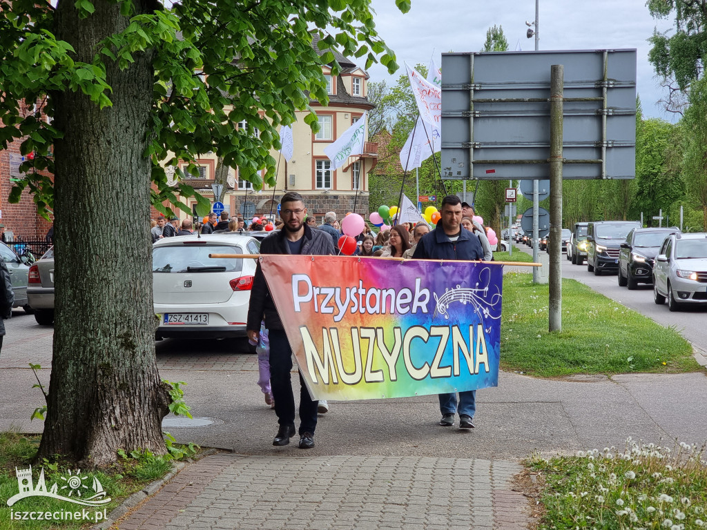 „Przystanek Muzyczna”. Było głośno, radośnie i kolorowo.