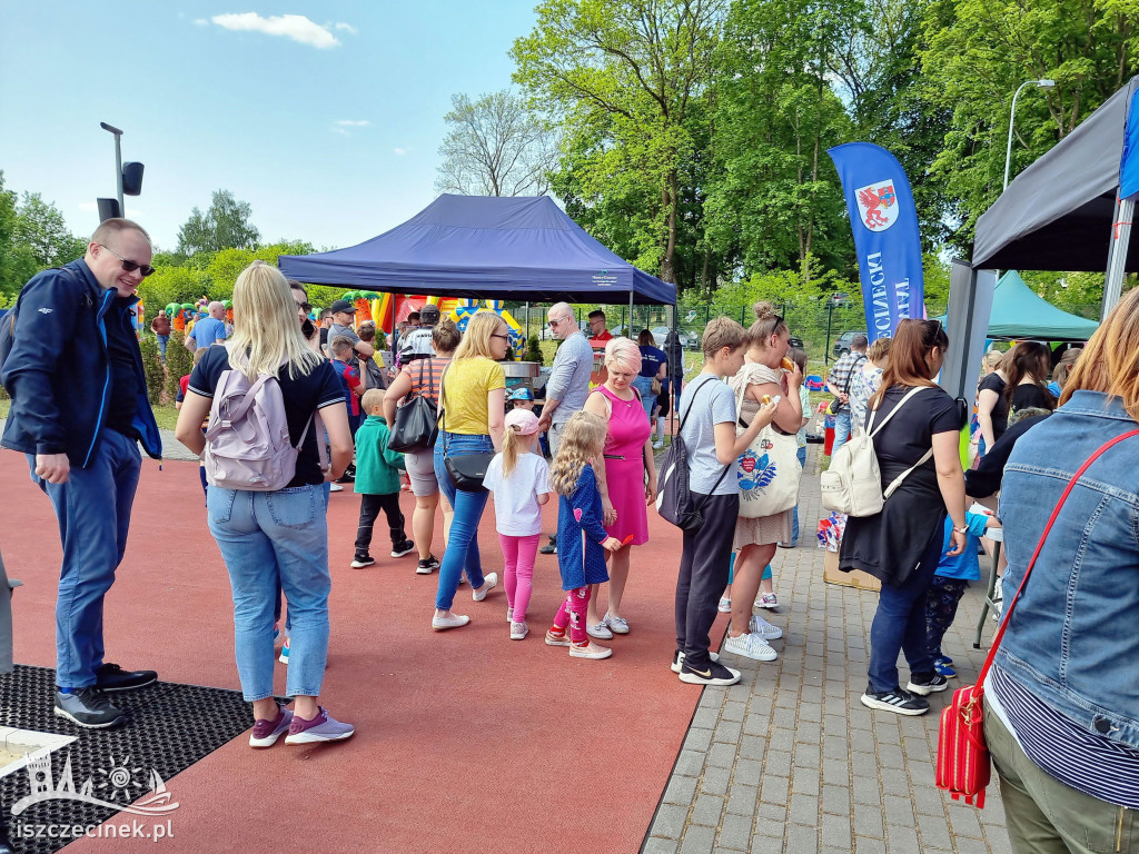 Powiatowy Dzień Dziecka i konkurs kulinarny Bitwa Regionów Kół Gospodyń Wiejskich