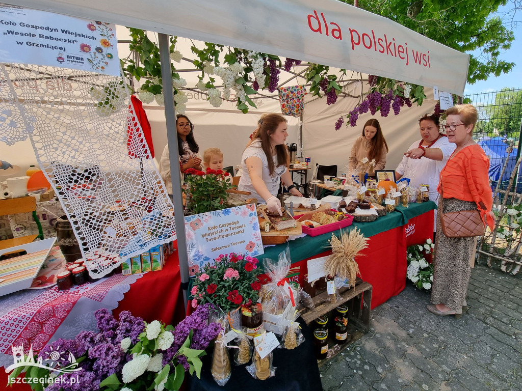 Powiatowy Dzień Dziecka i konkurs kulinarny Bitwa Regionów Kół Gospodyń Wiejskich