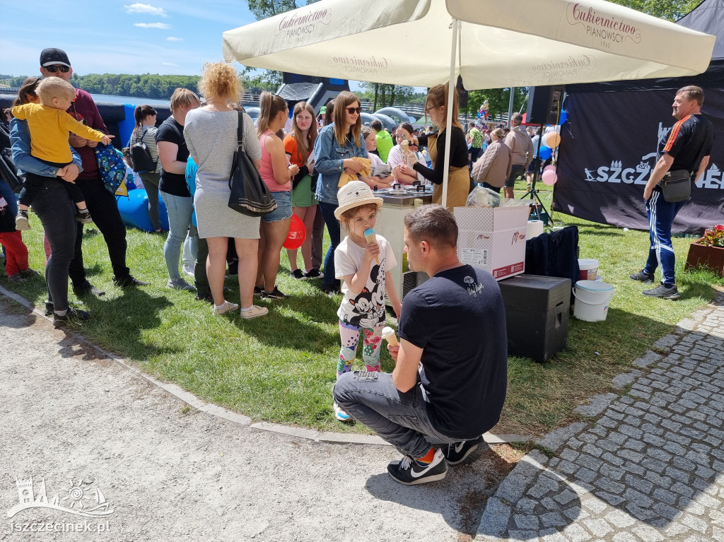 Dzień Dziecka przed szczecineckim zamkiem