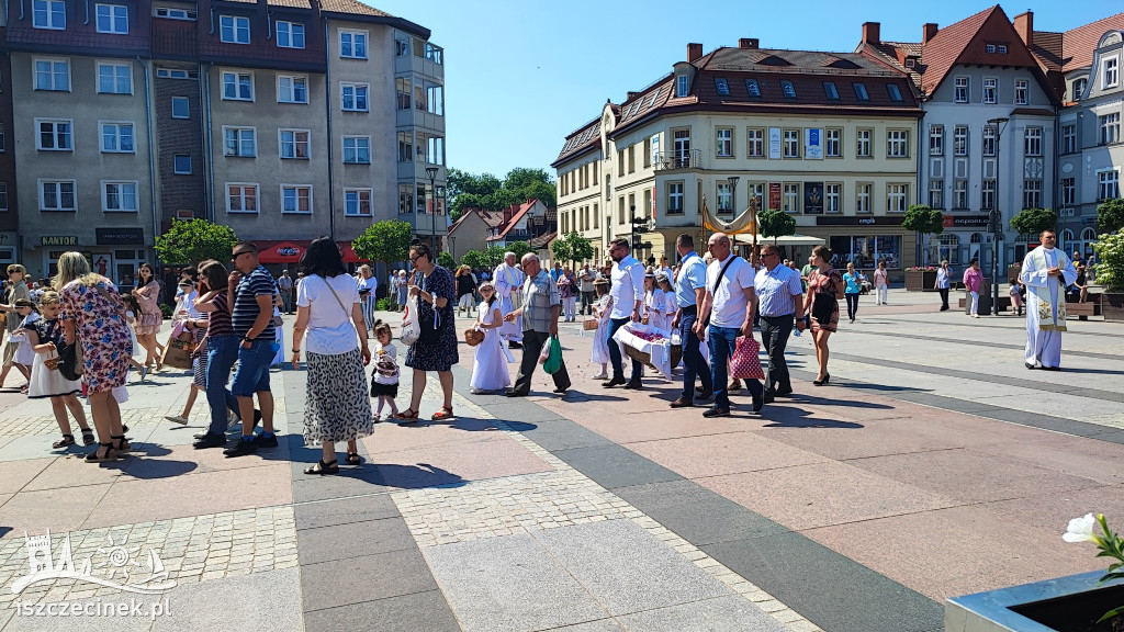 Boże Ciało. Ulicami miasta przeszły procesje