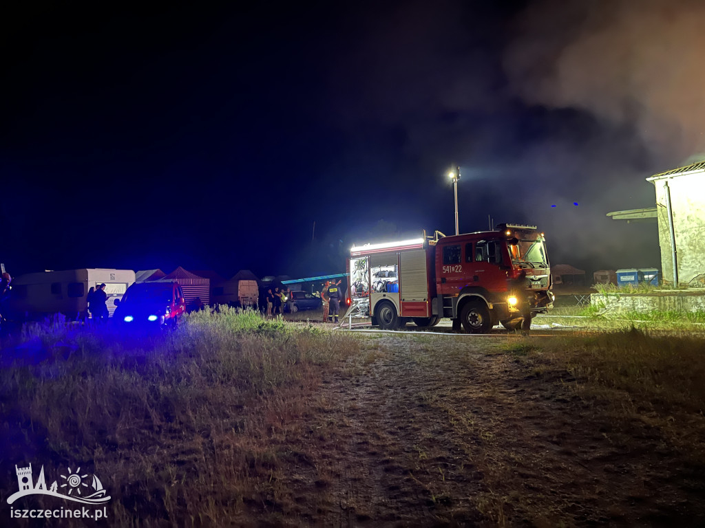 Potężny pożar budynków w Bornem Sulinowie.