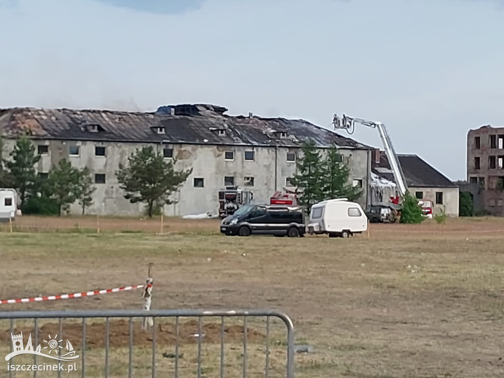 Potężny pożar budynków w Bornem Sulinowie.