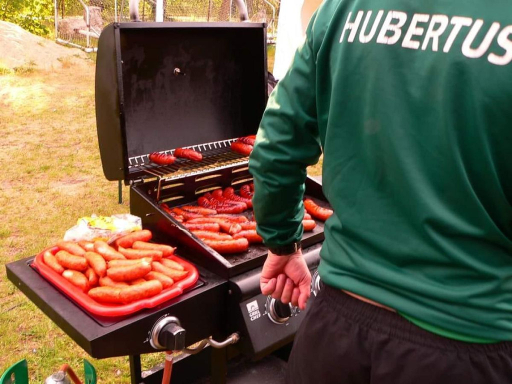 Piłkarze z Hubertusa wspólnie szkolili się i grillowali