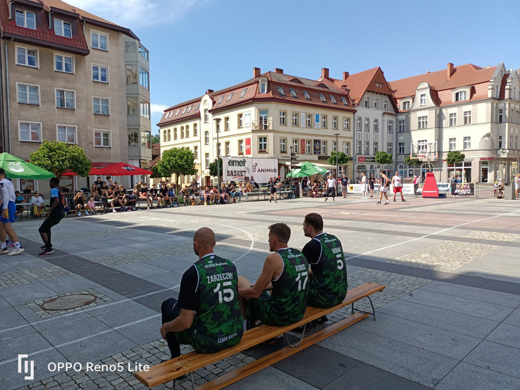 Grali w kosza przed ratuszem. Za nami 19. Ogólnopolski Festiwal Koszykówki 3x3