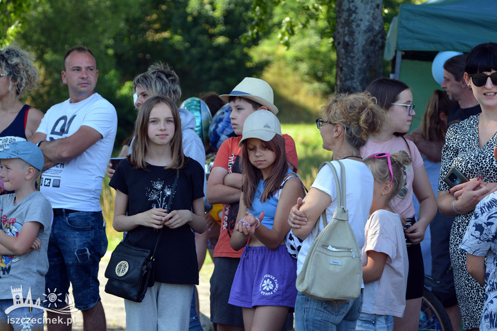 Mistrz dwóch kółek odwiedził Barwice. Rowerowe show Mateusza Kowalczyka.