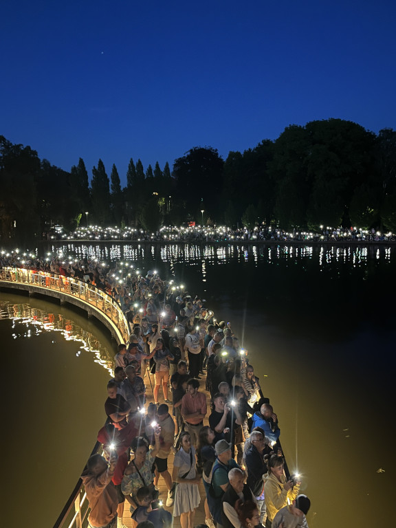 Flying Dragons Team w Szczecinku. Pokaz nad Trzesieckiem