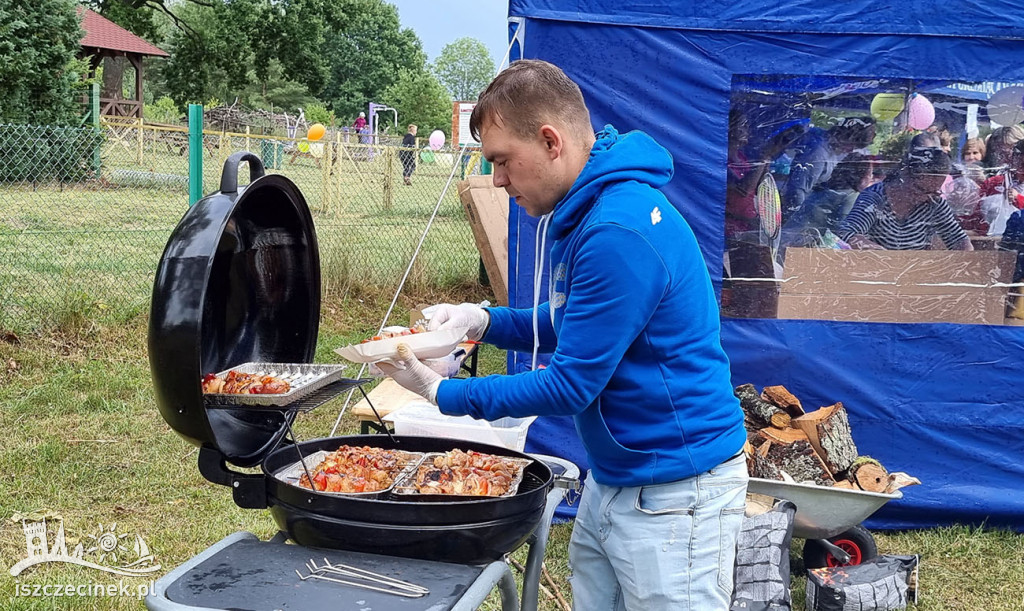 Integracyjnie i w zbożnym celu. Przeradz zaprosił na „Parafiadę”.