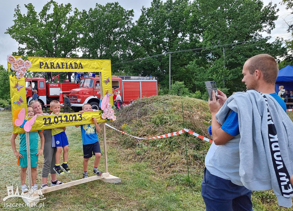 Integracyjnie i w zbożnym celu. Przeradz zaprosił na „Parafiadę”.