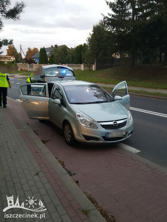 Policyjny pościg i blokada na drodze. Trzy osoby zatrzymane