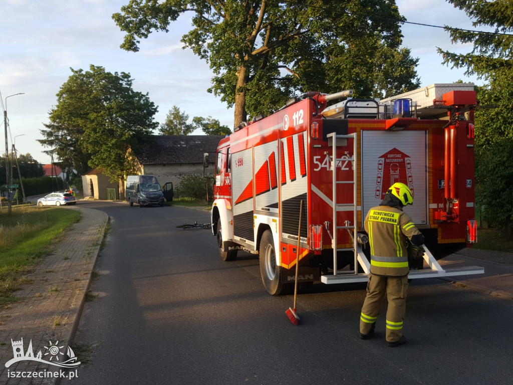 Roztrzaskany bus i budynek. Jedna osoba w szpitalu. Co wydarzyło się w Stepieniu?