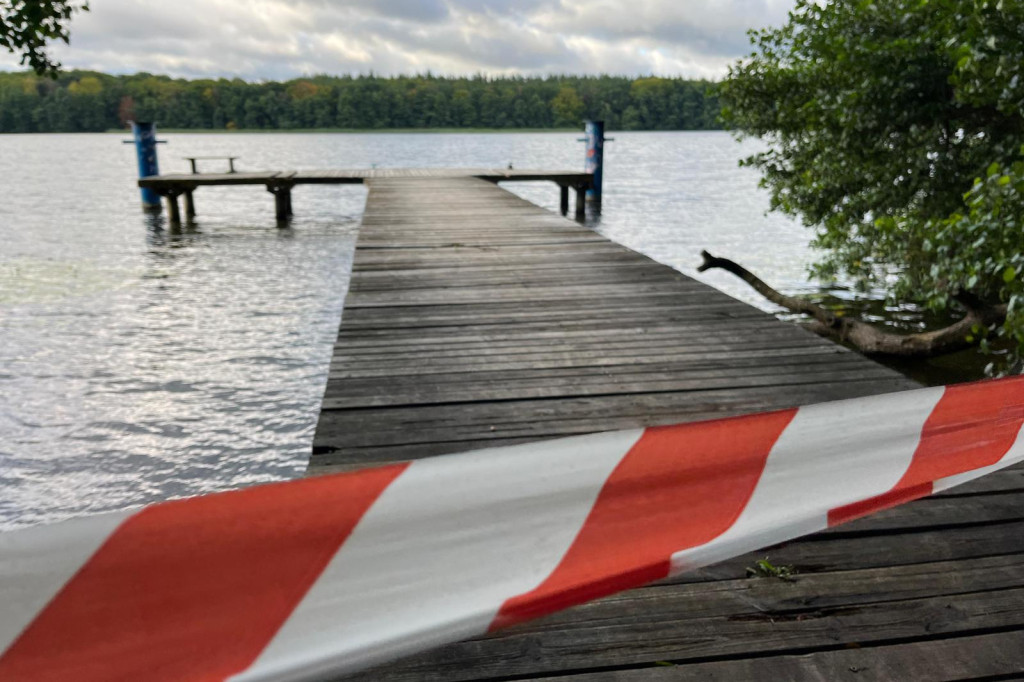 Czytelnik: Pomost przy Viki w fatalnym stanie