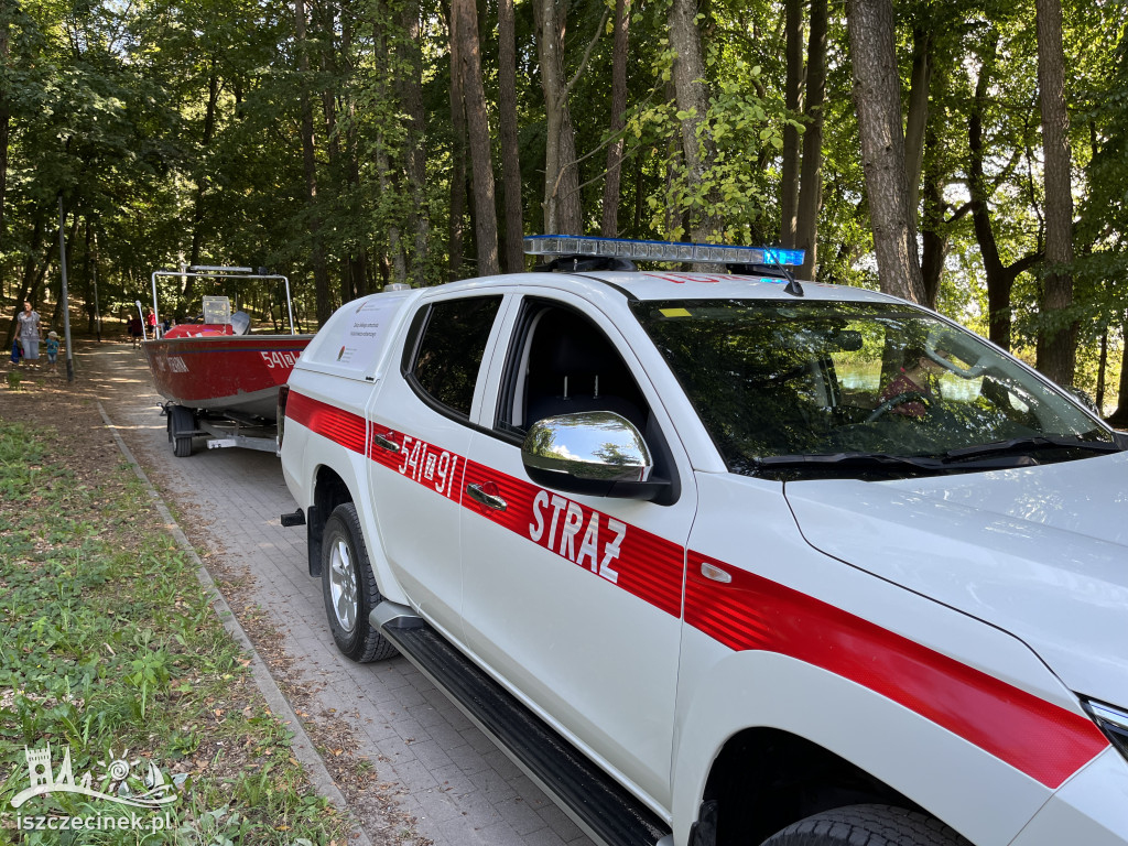 Dramatyczna walka o życie kobiety, która wpadła z pomostu do wody