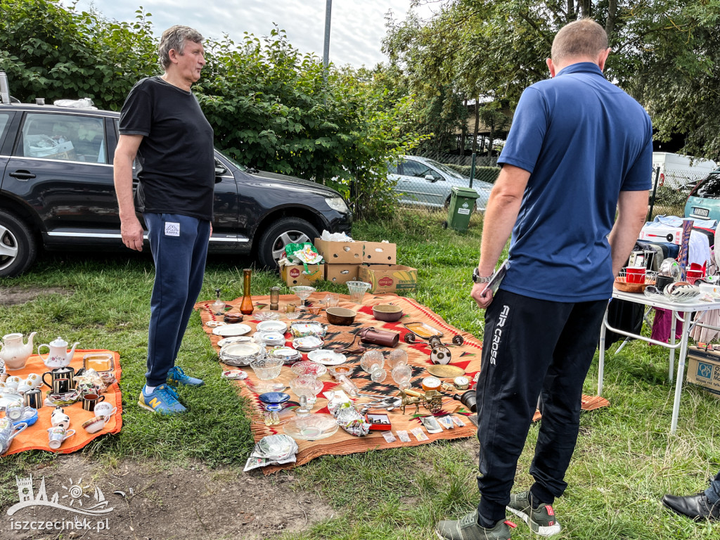 Pchli targ w Szczecinku. Tłumy mieszkańców [ZDJĘCIA]