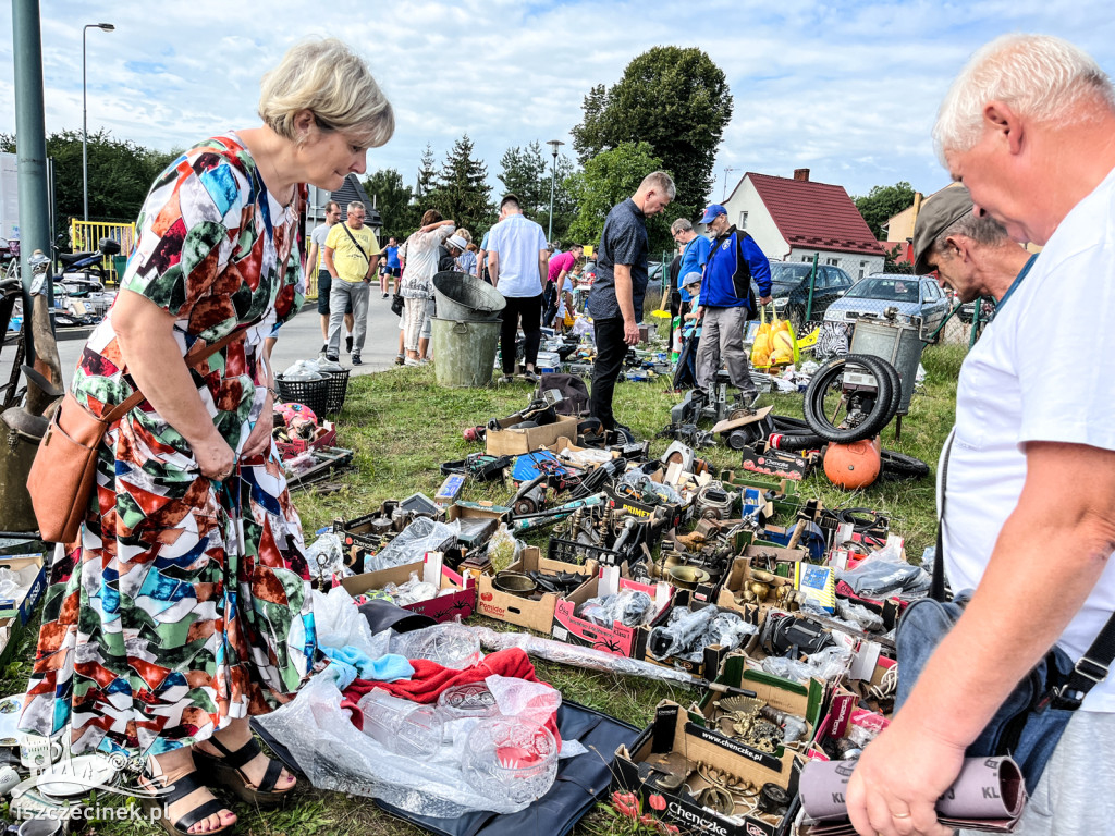 Pchli targ w Szczecinku. Tłumy mieszkańców [ZDJĘCIA]