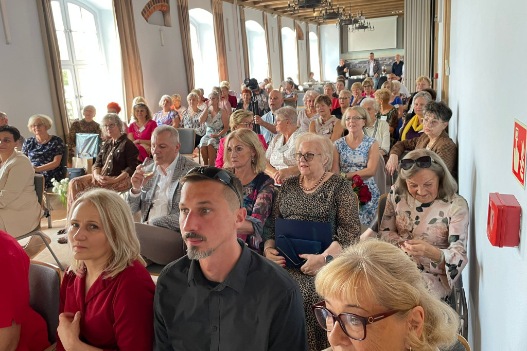 Rak to twardy przeciwnik, ale Amazonki to waleczne kobiety! 25 lat działalności Stowarzyszenia Amazonek w Szczecinku.