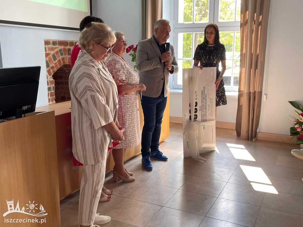 Rak to twardy przeciwnik, ale Amazonki to waleczne kobiety! 25 lat działalności Stowarzyszenia Amazonek w Szczecinku.