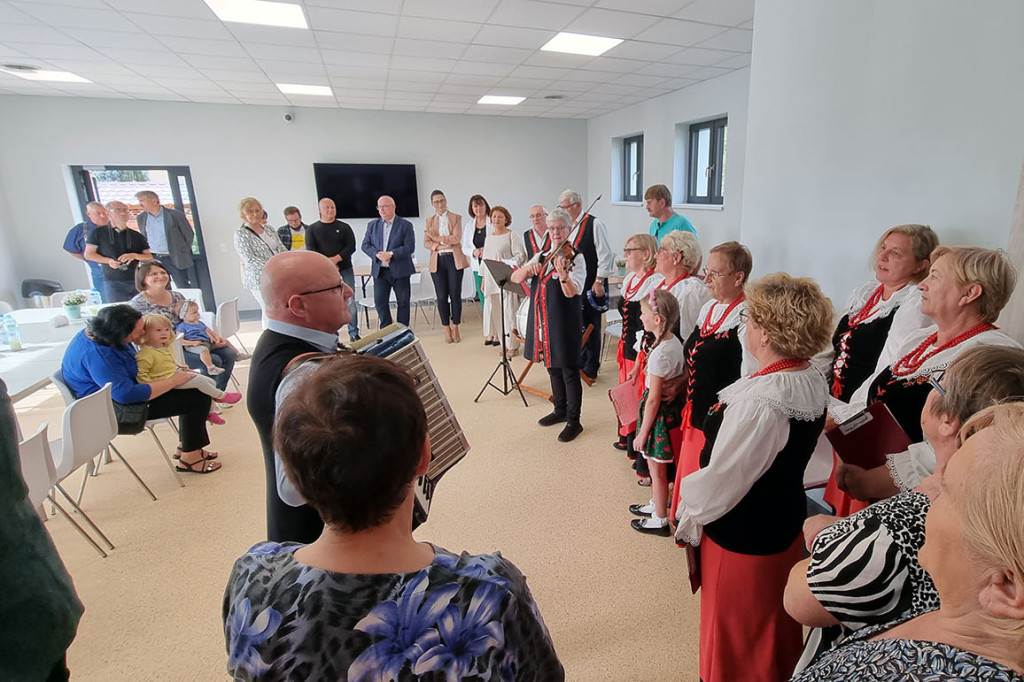 Przestronna i funkcjonalna. W Jeleniu otwarto nową świetlicę wiejską.