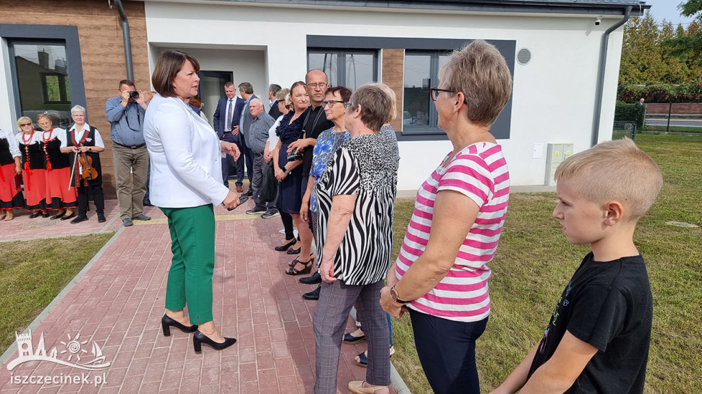 Przestronna i funkcjonalna. W Jeleniu otwarto nową świetlicę wiejską.