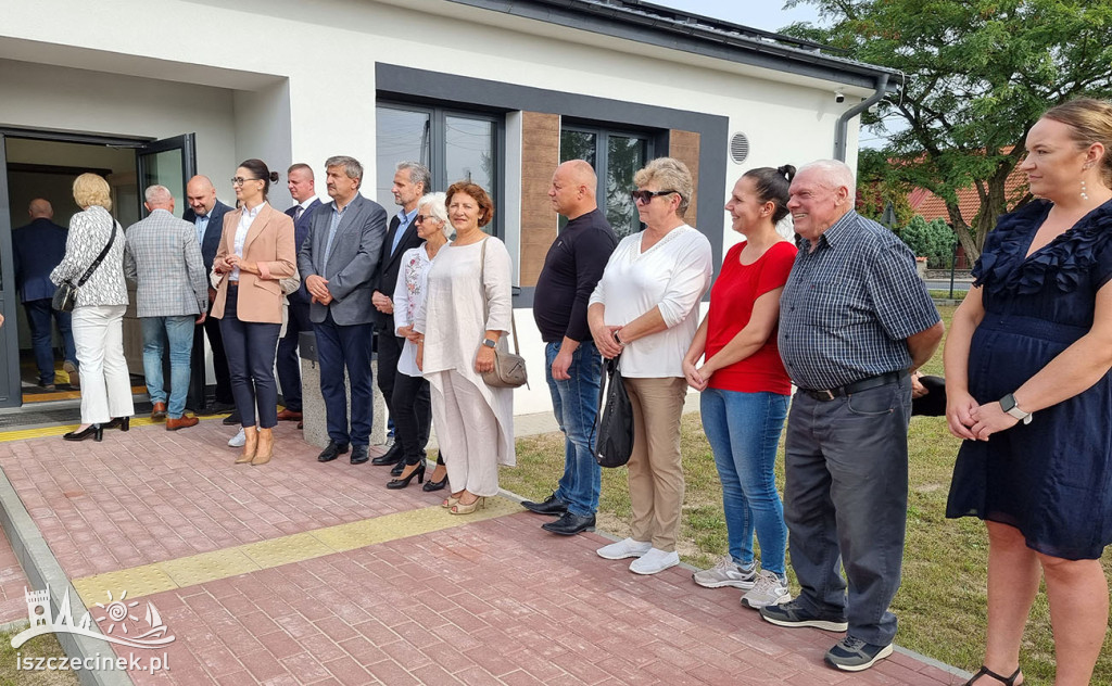 Przestronna i funkcjonalna. W Jeleniu otwarto nową świetlicę wiejską.