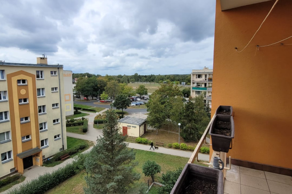 NA SPRZEDAŻ: Słoneczne mieszkanie 3-pokojowe z loggią. 