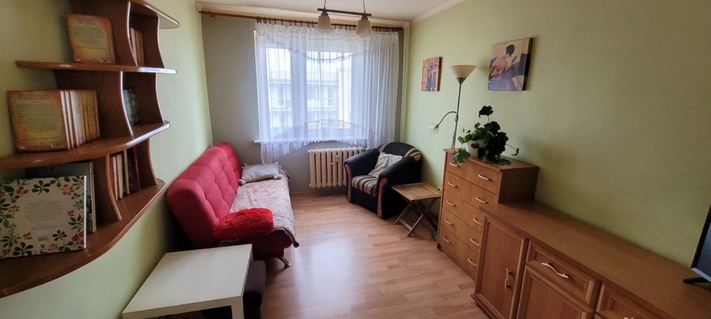 NA SPRZEDAŻ: Słoneczne mieszkanie 3-pokojowe z loggią. 