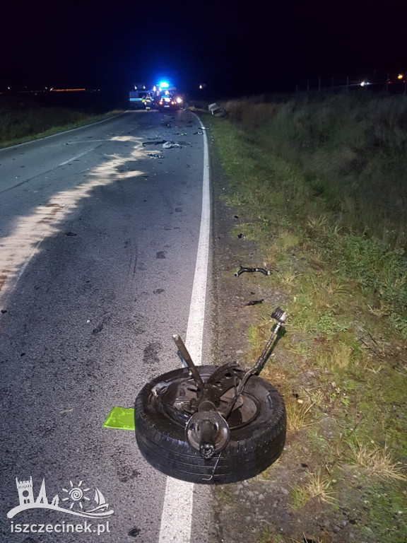 Poważny wypadek na wyjeździe ze Szczecinka. Są ranni [ZDJĘCIA]