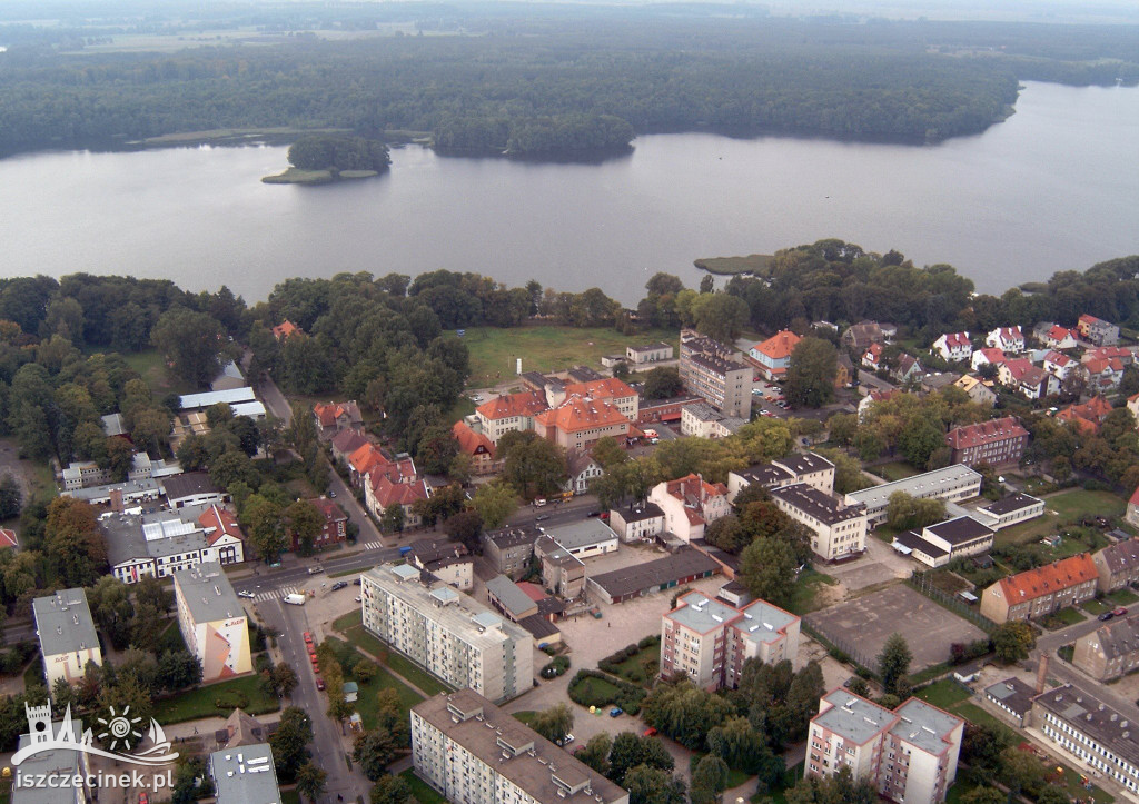 Szczecinek sprzed około 30 lat z lotu ptaka. Pamiętacie? [ZDJĘCIA]