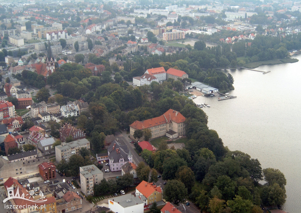 Szczecinek sprzed około 30 lat z lotu ptaka. Pamiętacie? [ZDJĘCIA]