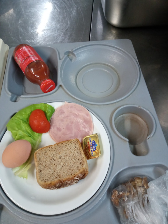Tak wyglądają posiłki w szpitalu w Szczecinku. Zobaczcie jakie dania serwuje kuchnia