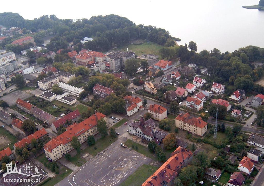 Zobacz Szczecinek z początku lat 2000 z lotu ptaka