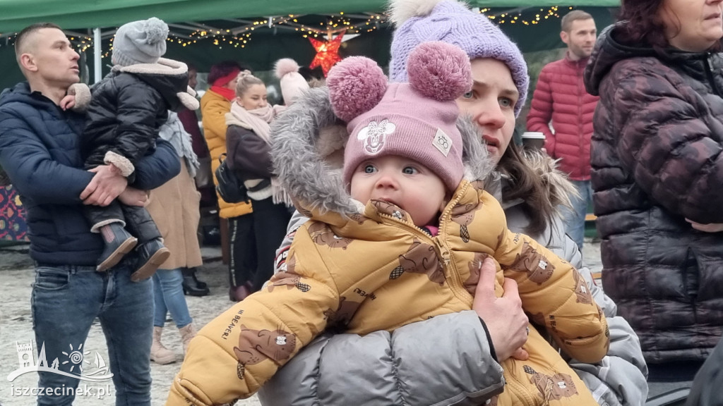 Barwice. Kiermasz świąteczny i wizyta św. Mikołaja.