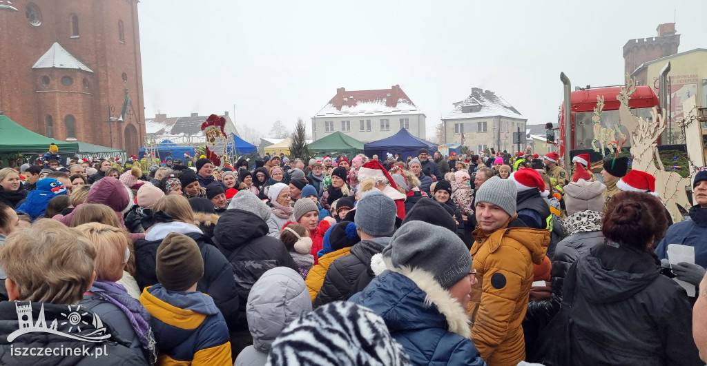 Barwice. Kiermasz świąteczny i wizyta św. Mikołaja.