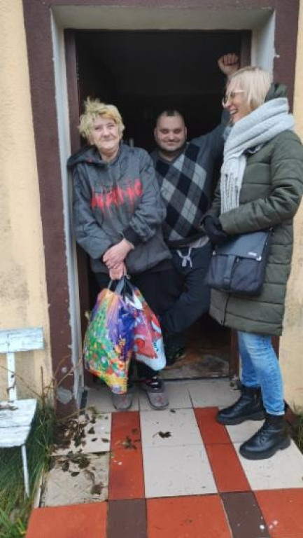 Anioł mieszka po sąsiedzku. W Bornem Sulinowie pamiętają o seniorach.