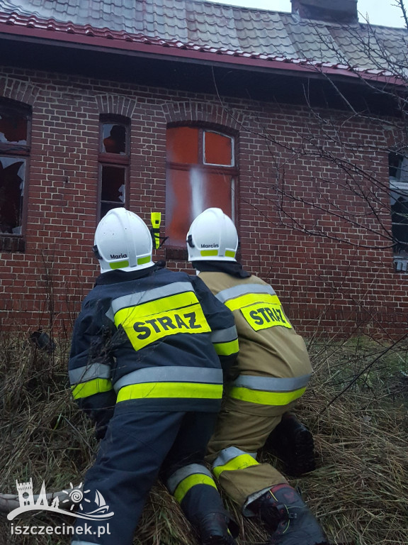 Dom płonął jak pochodnia. Pożar pod Szczecinkiem